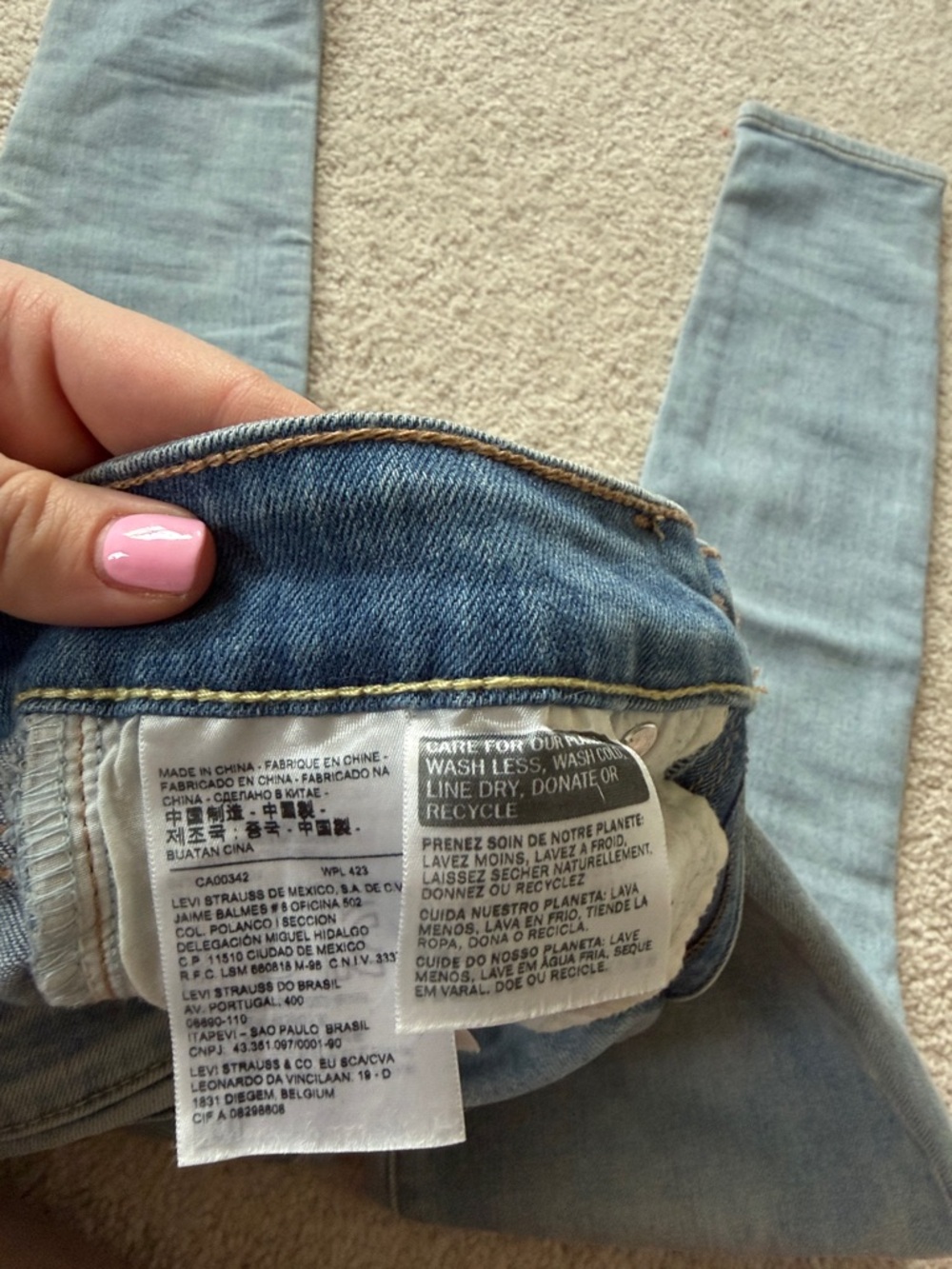 Light Wash Women's Levi’s Skinny Jeans - Classic Stretch Denim sz 25 - Picture 3 of 6